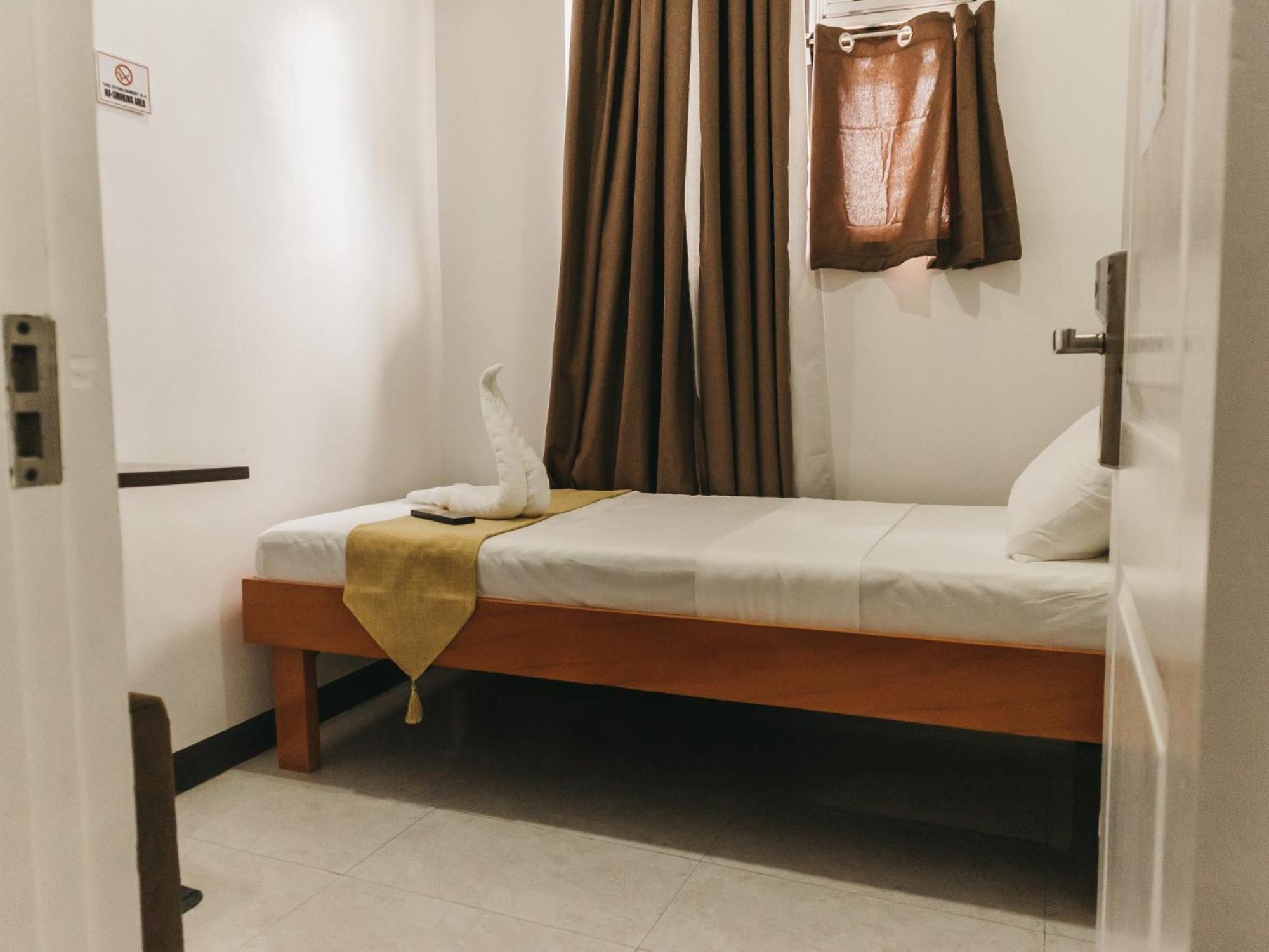 La Choeben Suites Calbayog Extérieur photo